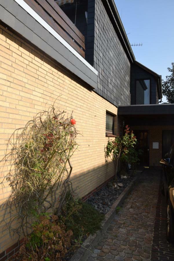 Schoenes Apartment Mit Dachterrasse Oldenburg Exterior foto
